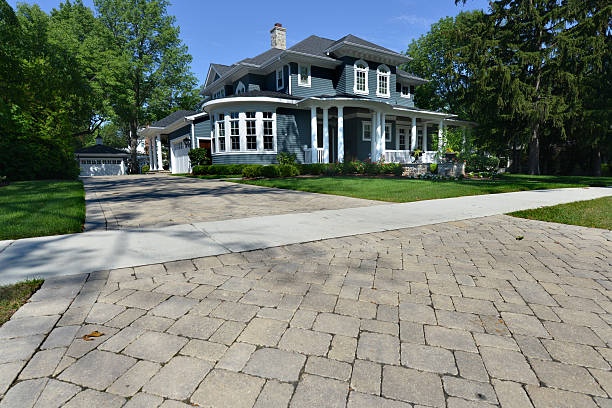 Best Custom Driveway Pavers  in Bronson, FL